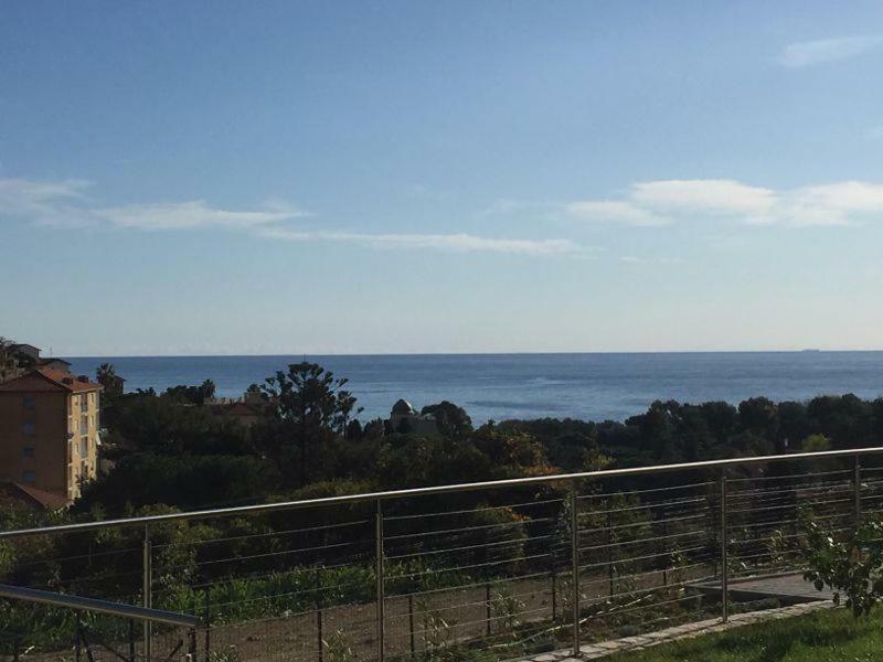 Apartmán Casaluna Ventimiglia Exteriér fotografie